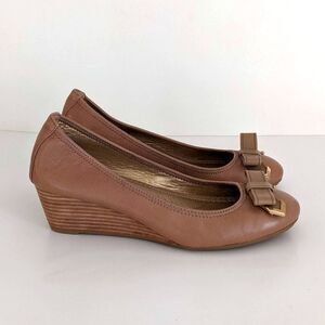 Me Too Racer Tan Leather Wedge Flats 10
